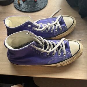 Converse Chuck 70 Jewel Purple. Worn but in decent shape. Men’s 9. Women’s 11.